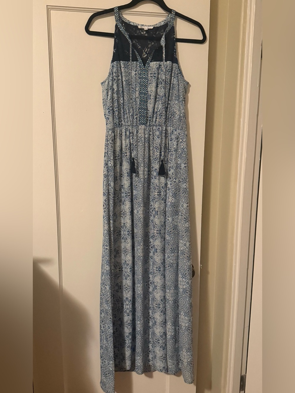 DR2 by Daniel Rainn Lace Yoke Sleeveless Maxi Dress (ps)